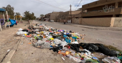 بغداديون يشكون من تكدّس النفايات في أزقتهم
