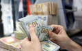الحكومة تعالج اختلالاتها المالية من جيب المواطن.. رفع سعر الصرف يفاقم الغلاء ويستنزف القوة الشرائية