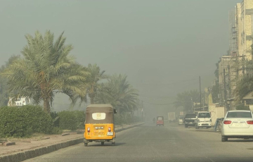 المواطنون يختنقون والبيئة تبرر بـ{الانقلاب الحراري}!.. رائحة الكبريت عند المرتبة البنفسجية: {ظاهرة سنوية} لا داعي للقلق!