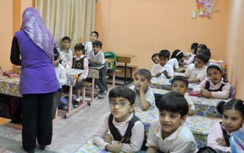 الأمهات بين غلاء المدارس الأهلية.. وتدهور التعليم الحكومي