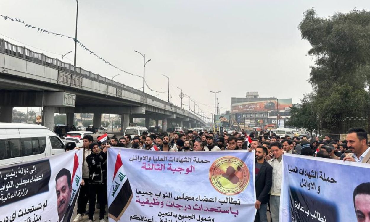 من الموصل إلى البصرة.. احتجاجات تطالب بالعيش الكريم وبالخدمات